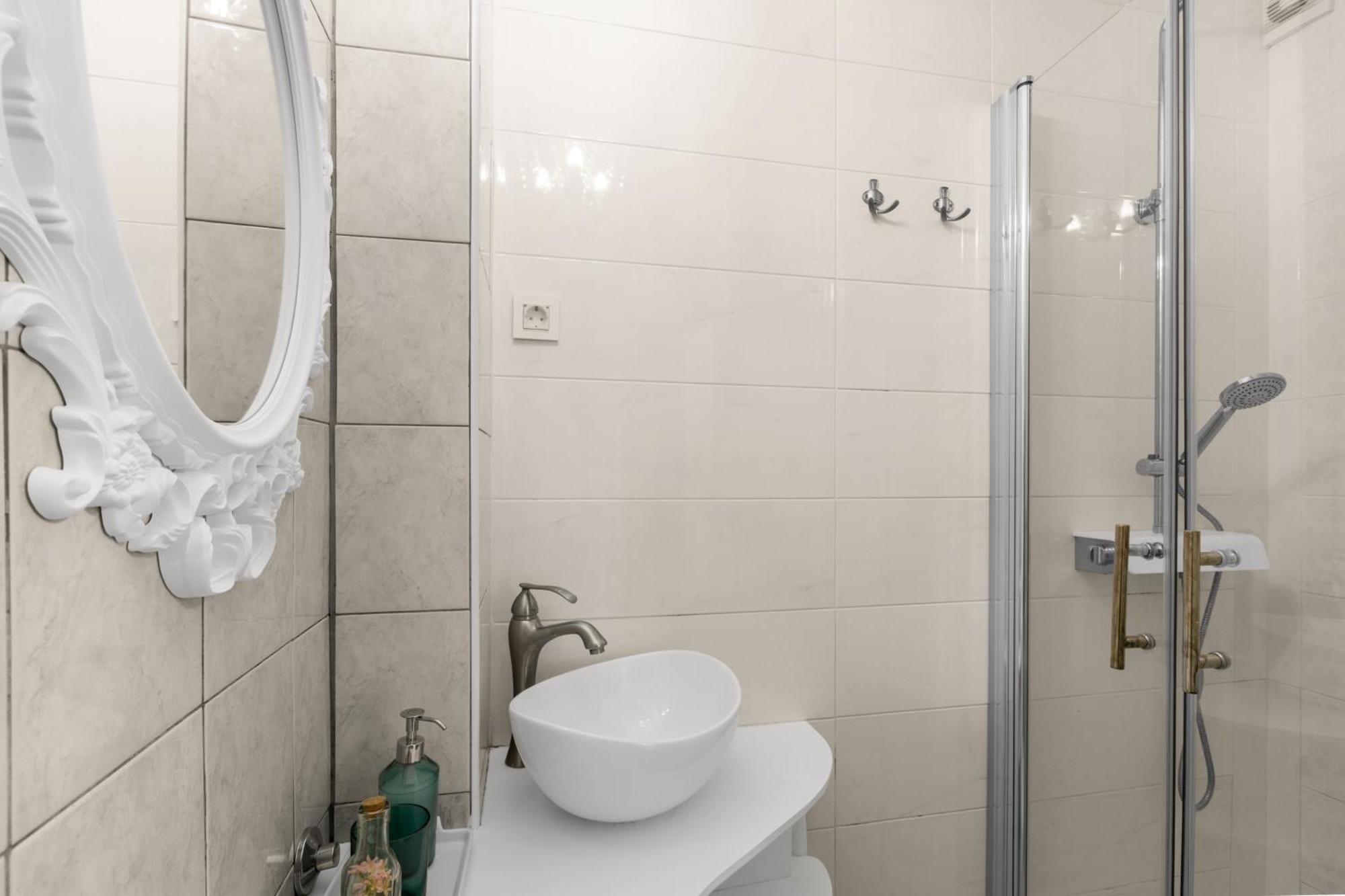 Primavera Deluxe Studio Apartment Rovigno Esterno foto